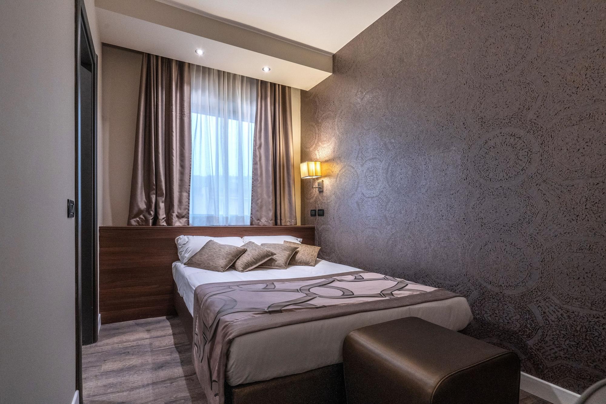 Smart Hotel Holiday Mestre Eksteriør bilde
