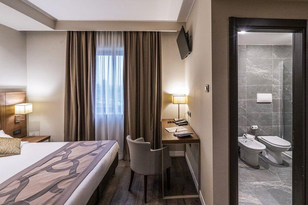 Smart Hotel Holiday Mestre Eksteriør bilde
