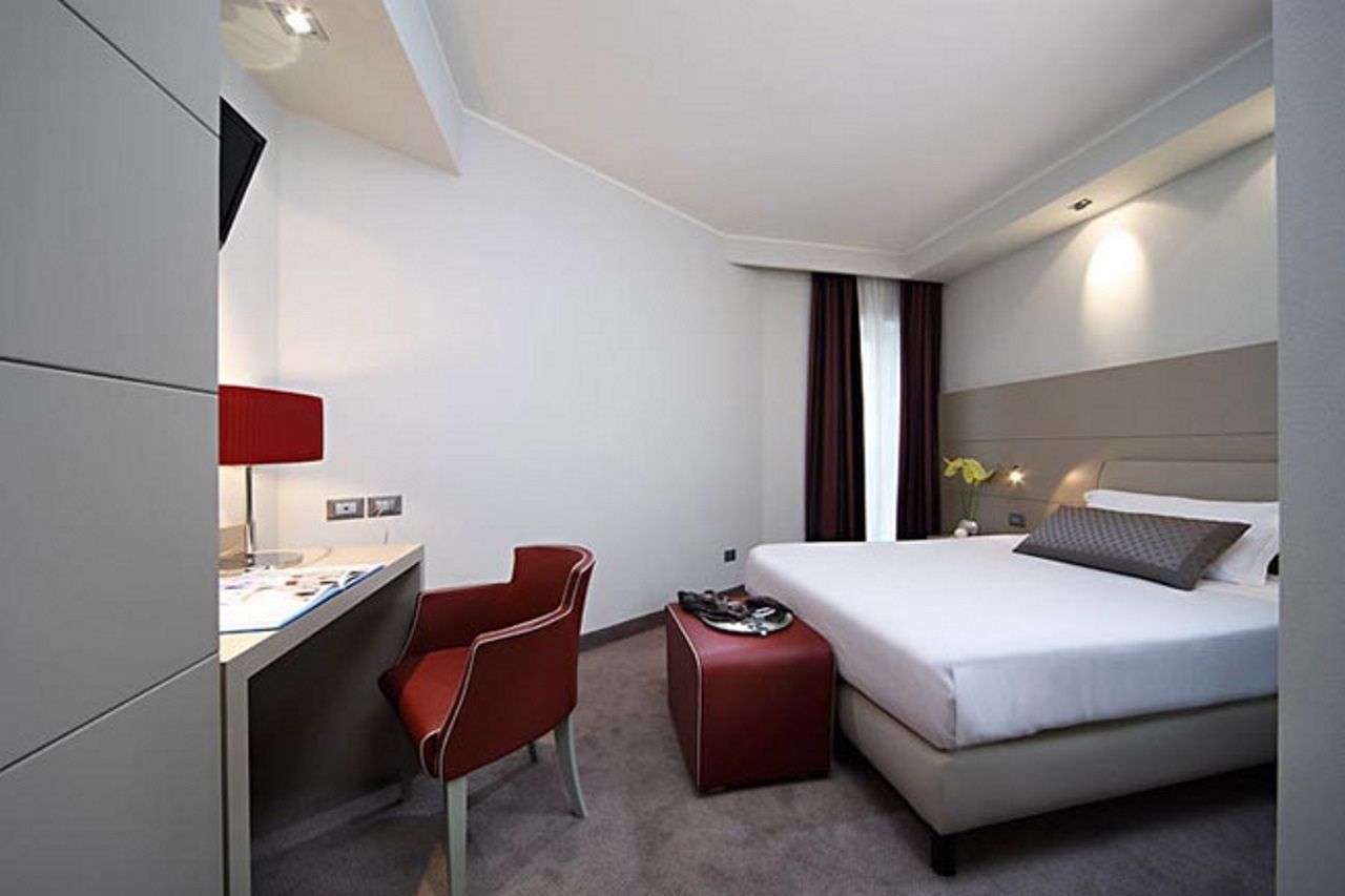 Smart Hotel Holiday Mestre Eksteriør bilde