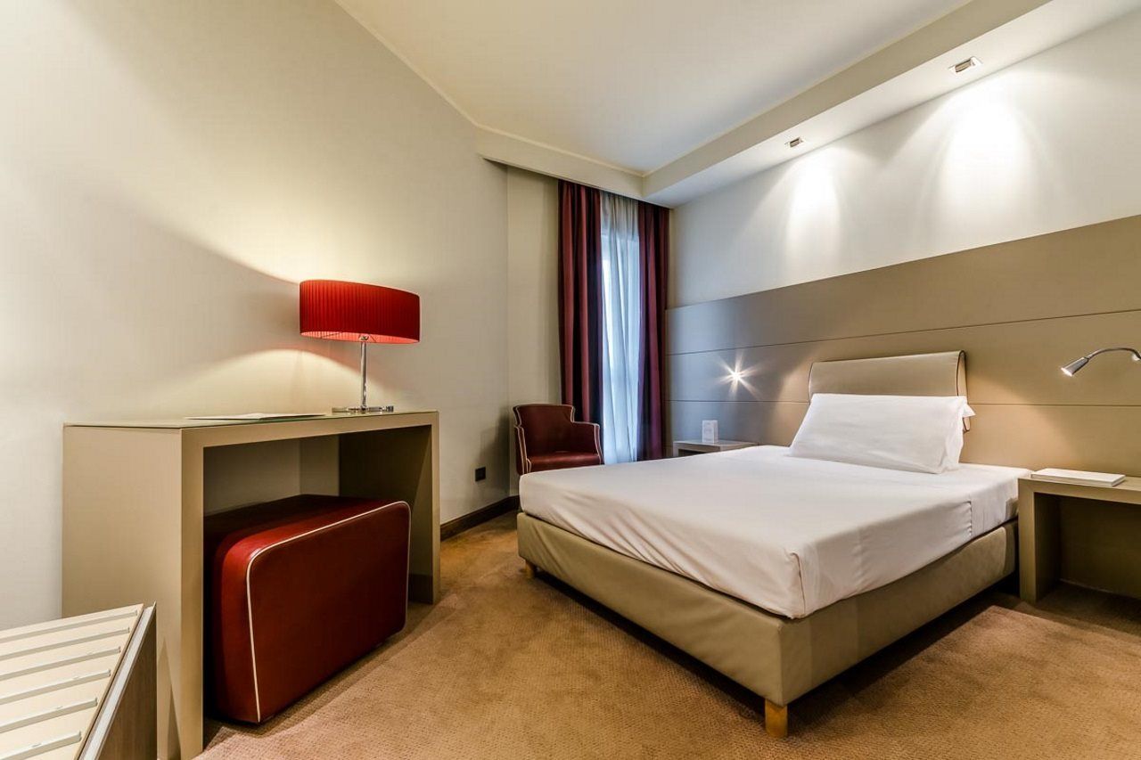 Smart Hotel Holiday Mestre Eksteriør bilde