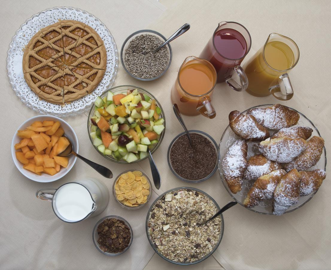 Smart Hotel Holiday Mestre Eksteriør bilde