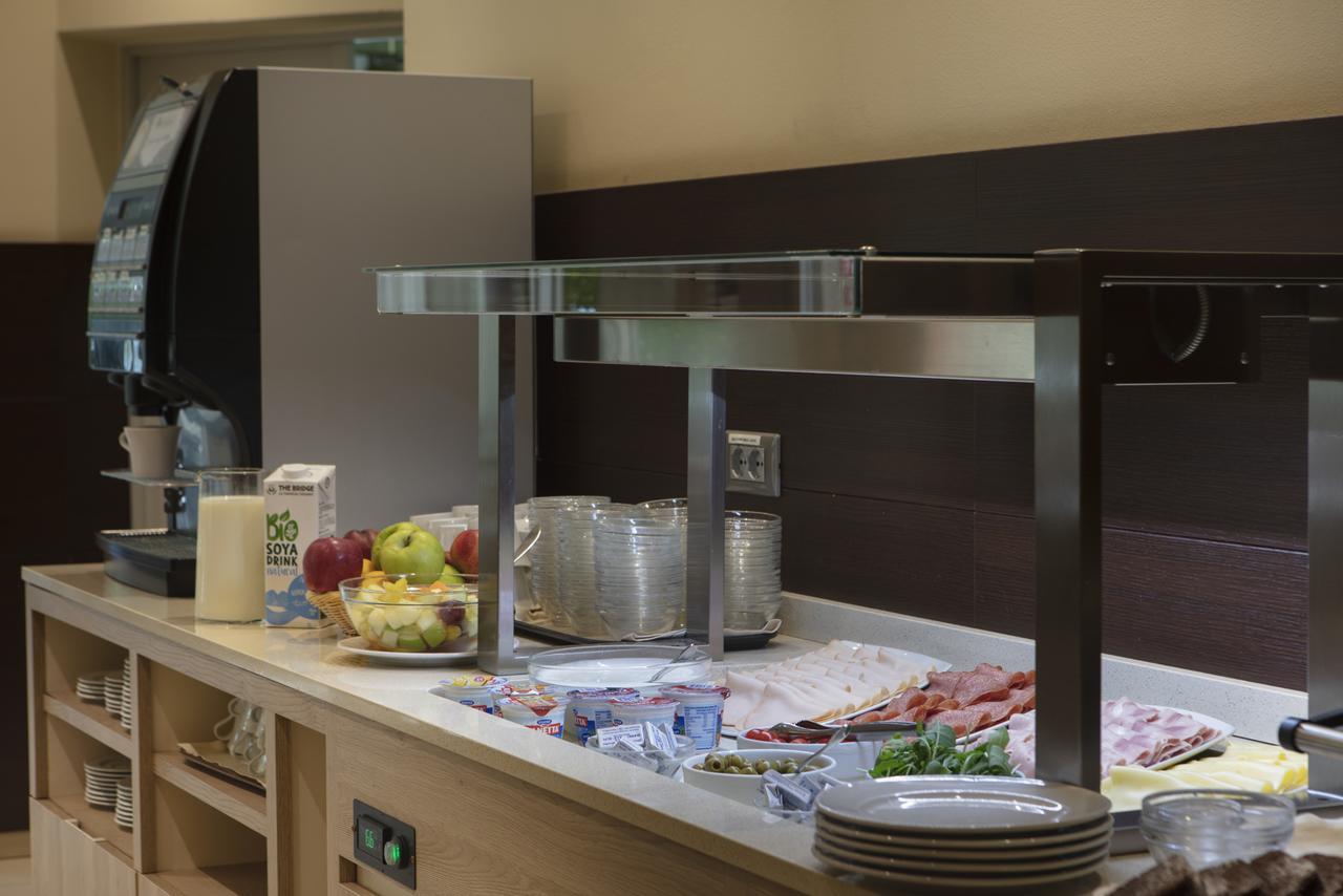 Smart Hotel Holiday Mestre Eksteriør bilde