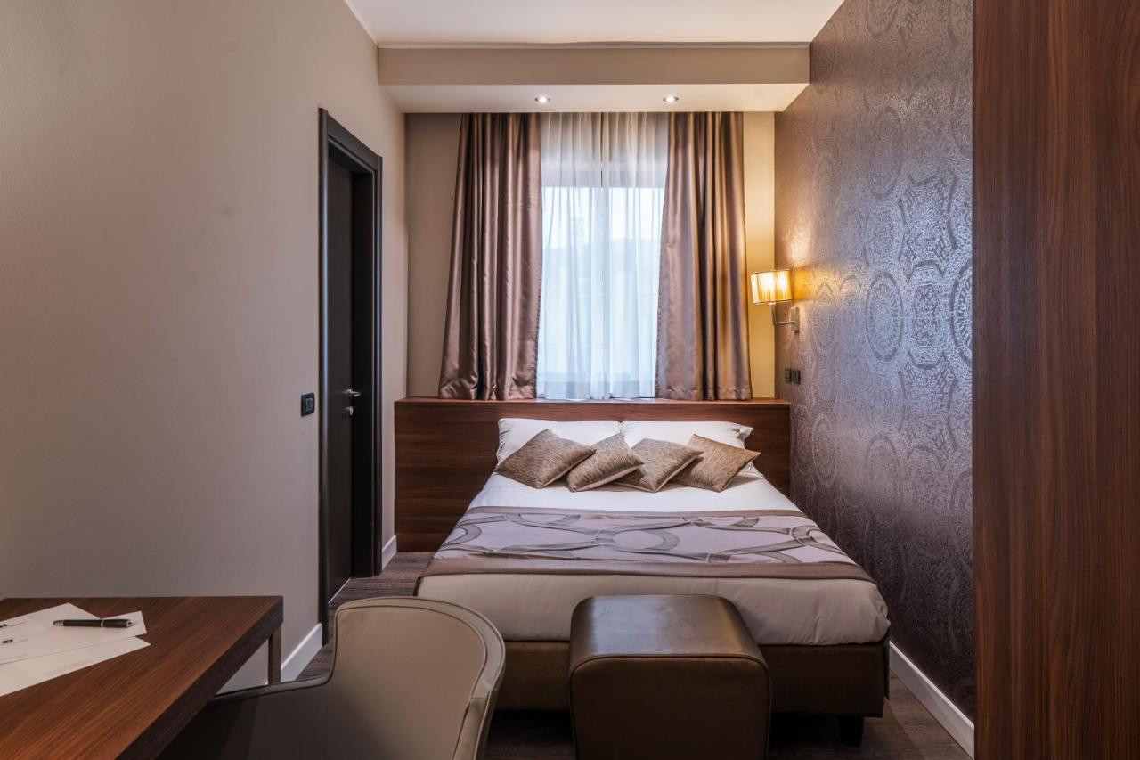 Smart Hotel Holiday Mestre Eksteriør bilde